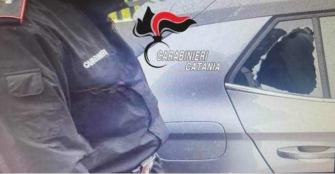 18.05.2025-foto-furto-su-auto-.jpg