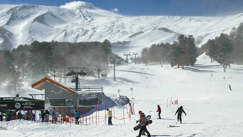 Etna-sci-1.jpg