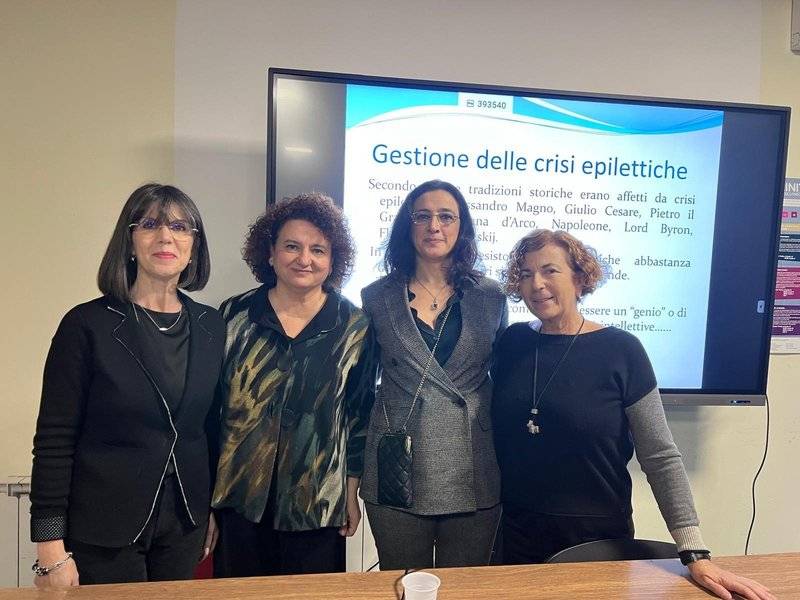 GESTIONE-SCOLASTICA-CRISI-EPILETTICHE.jpg