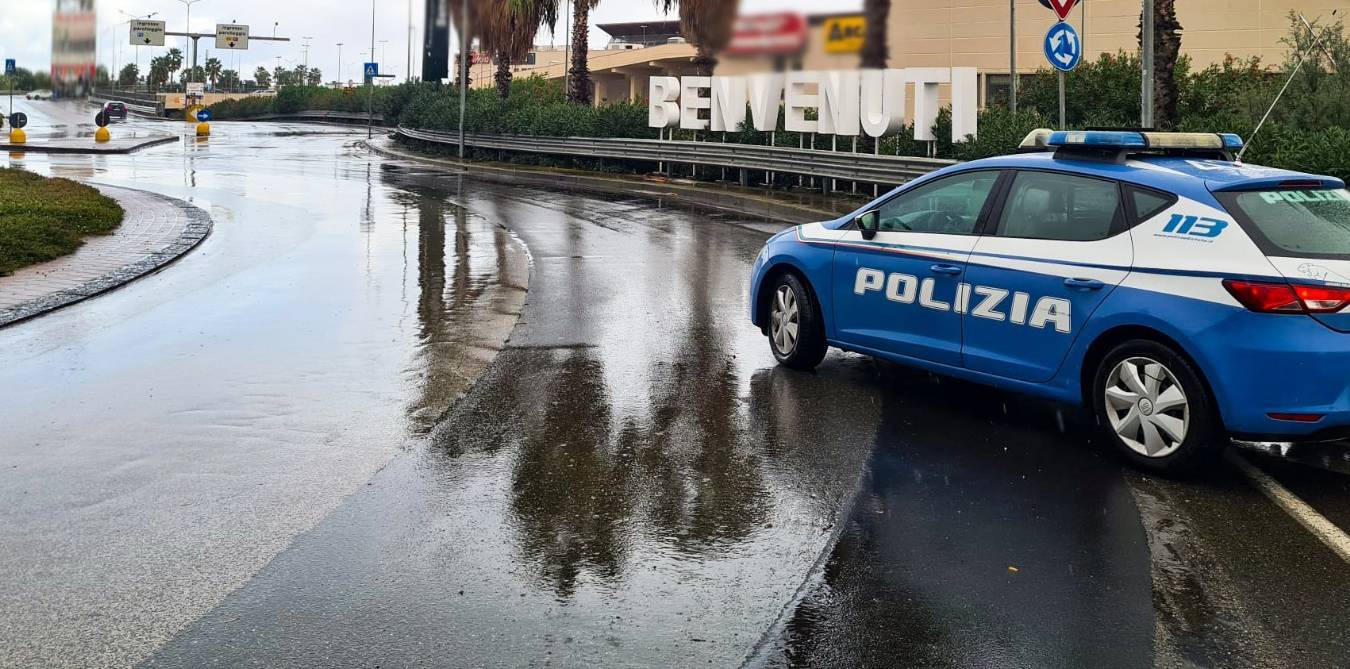 LA-POLIZIA-DI-STATO-ARRESTA-UN-UOMO-PER-RESISTENZA-E-LESIONI-A-P.U.jpg