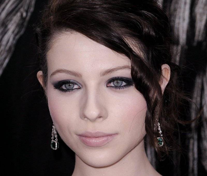 Michelle-Trachtenberg-1.jpg