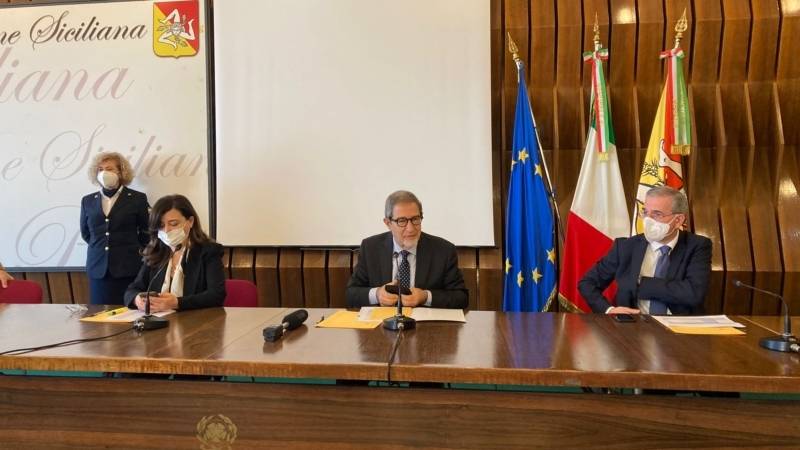 PALAREGIONE.jpg