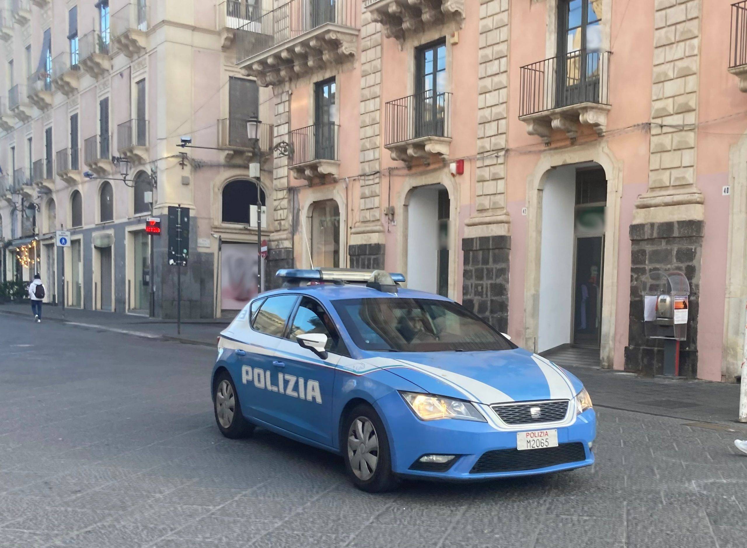 TENTA-IL-FURTO-IN-UN-SUPERMERCATO-32ENNE-SENZA-FISSA-DIMORA-DENUNCIATA-DALLA-POLIZIA-DI-STATO-scaled.jpg