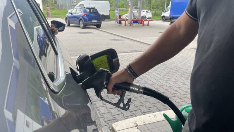 benzina.jpg
