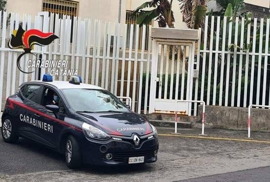 carabinieri-di-Aci-Castello.jpg