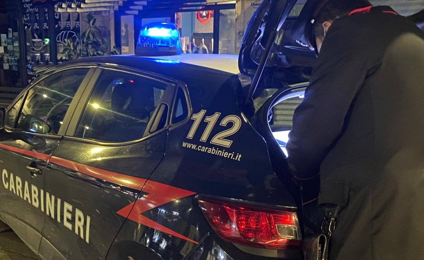 carabinieri-in-notturna.jpg