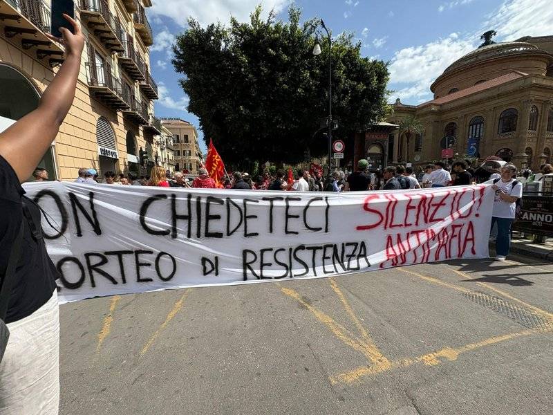 corteo-falcone-1.jpeg