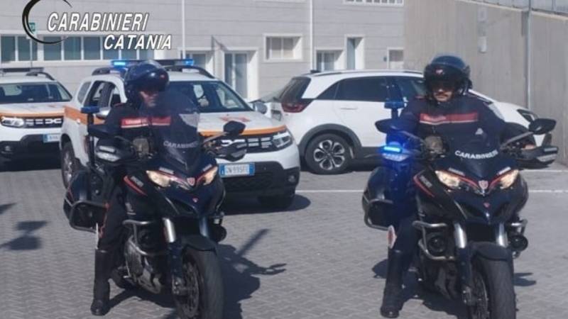 corvi-carabinieri.jpg