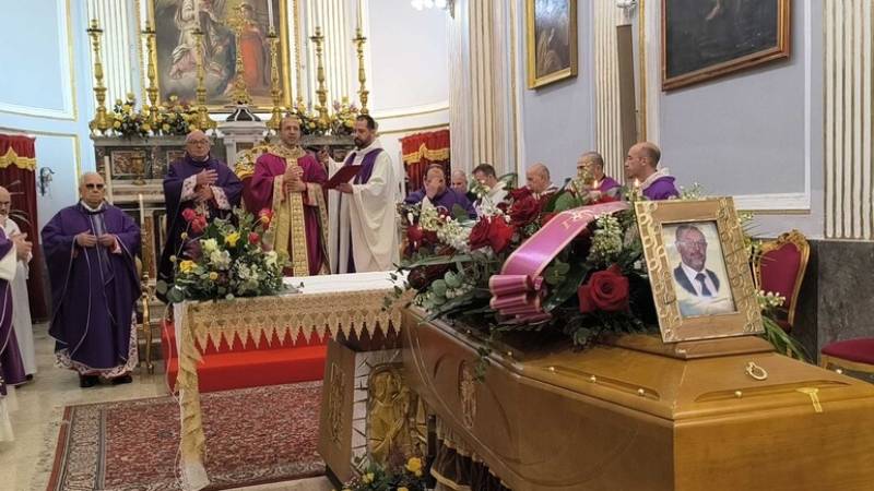 funerali.jpg