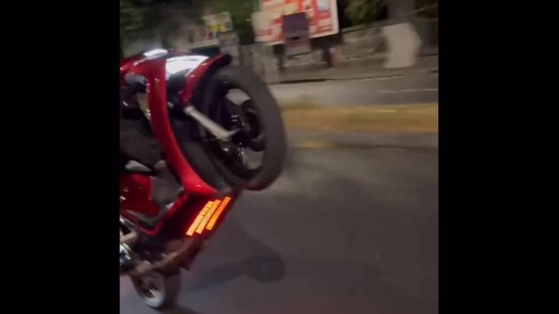impennata-moto.jpg
