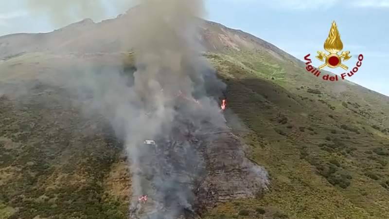 incendio-stromboli.jpg