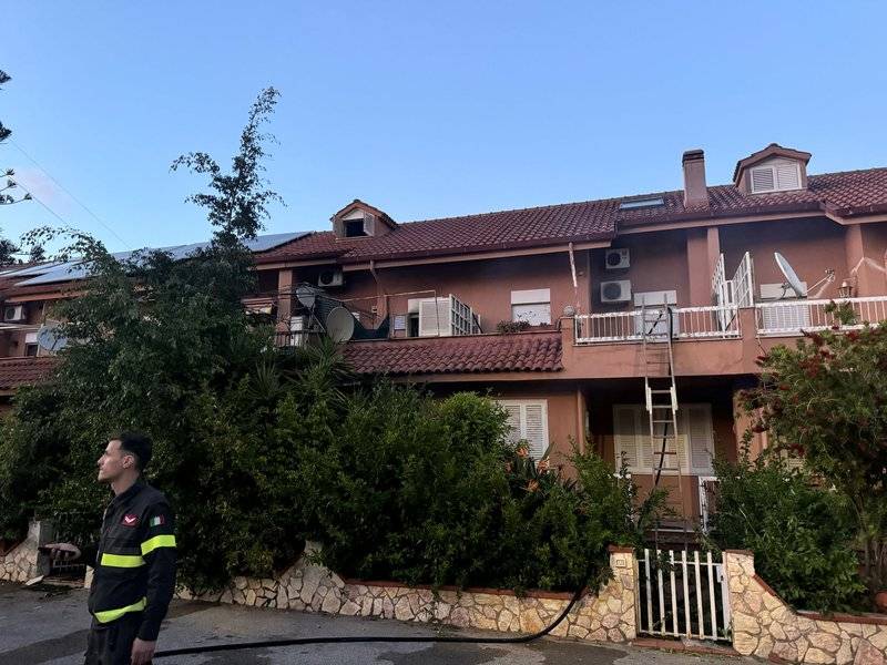 incendio-villetta.jpg