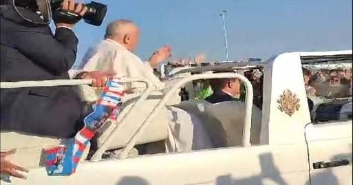 papa-sciarpa.jpg