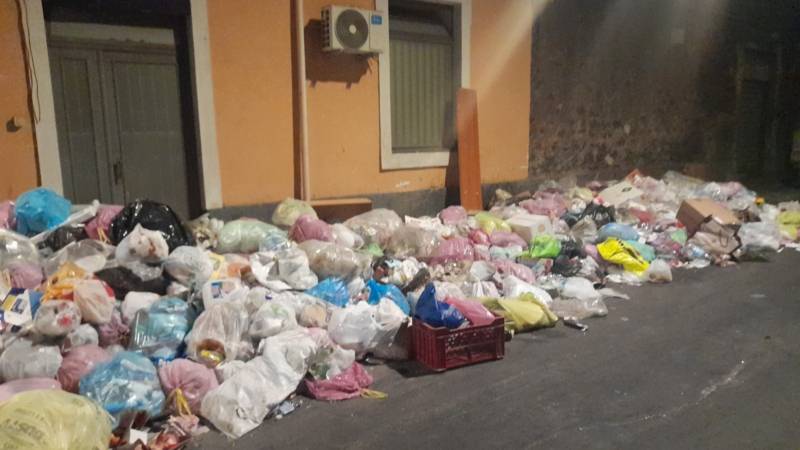 rifiuti.jpeg