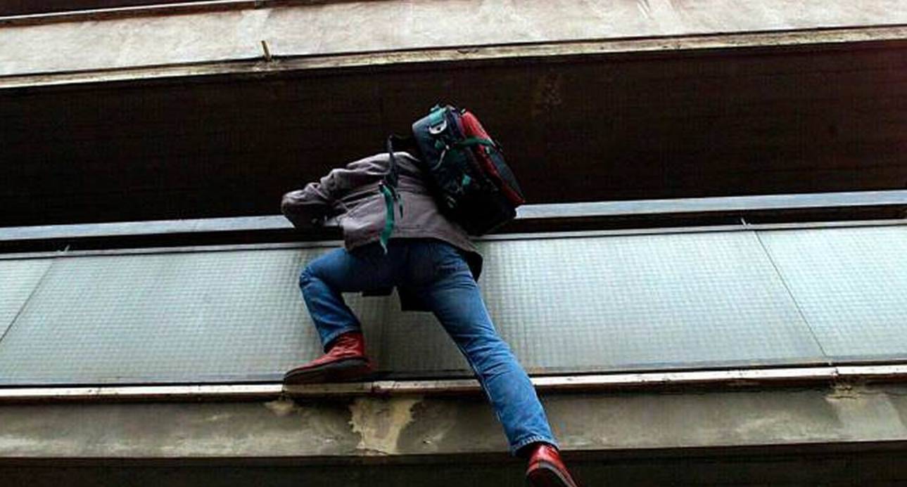 si-arrampica.jpeg