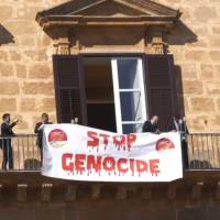 striscione-genocidio.jpg